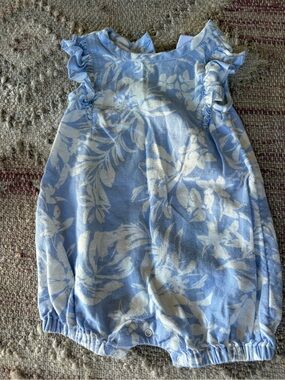 Nordstrom Light Blue and White Floral Baby Romper with Ruffle Shoulders